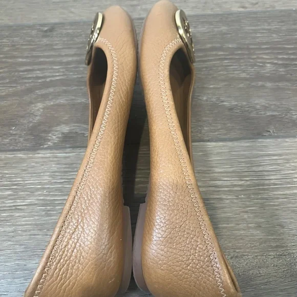 Tory Burch Tumbled Leather Reva Ballet Flats Royal Tan/Gold Size 8 - Picture 9 of 15